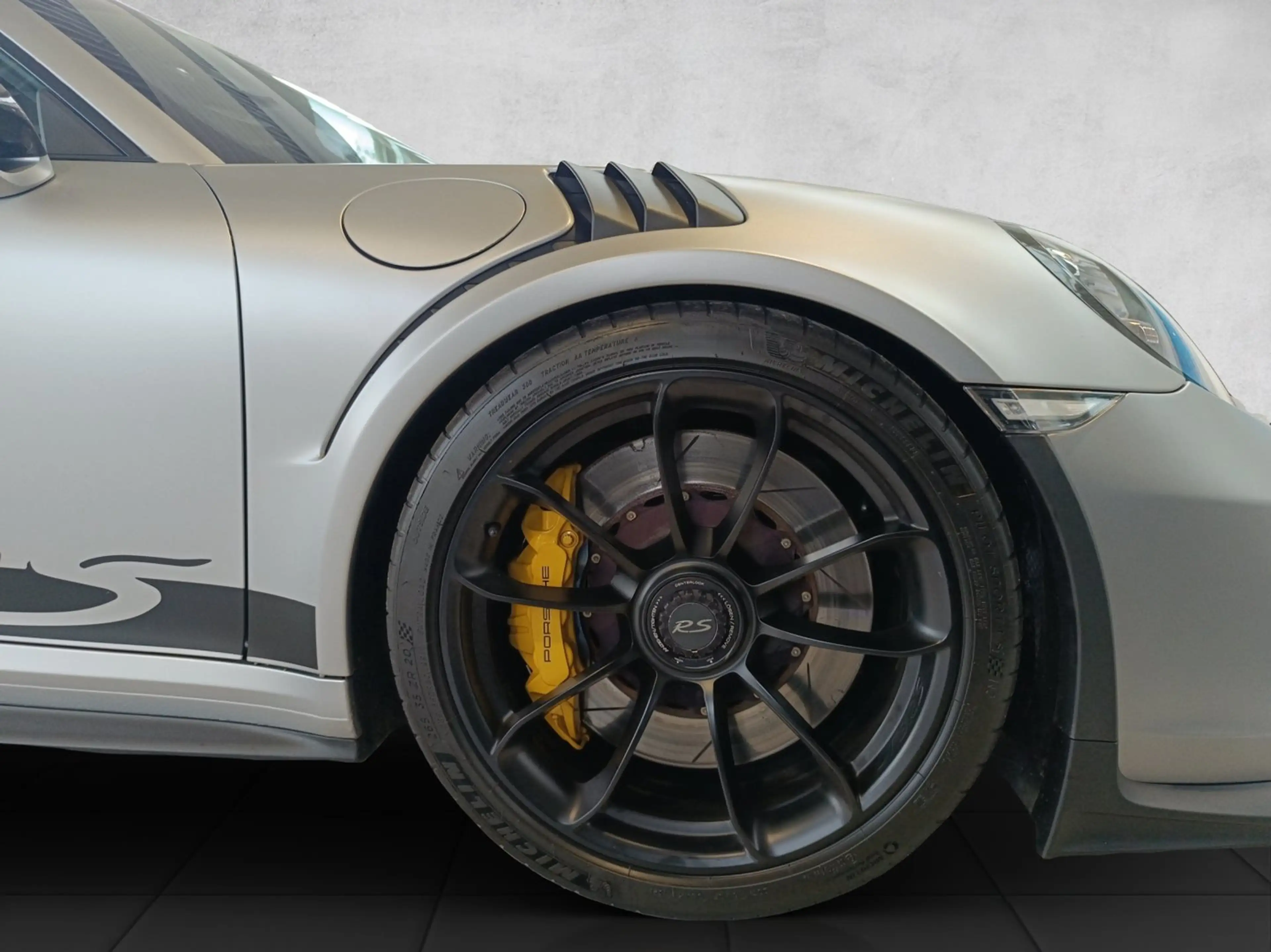Porsche 911 GT3 RS — photo 8