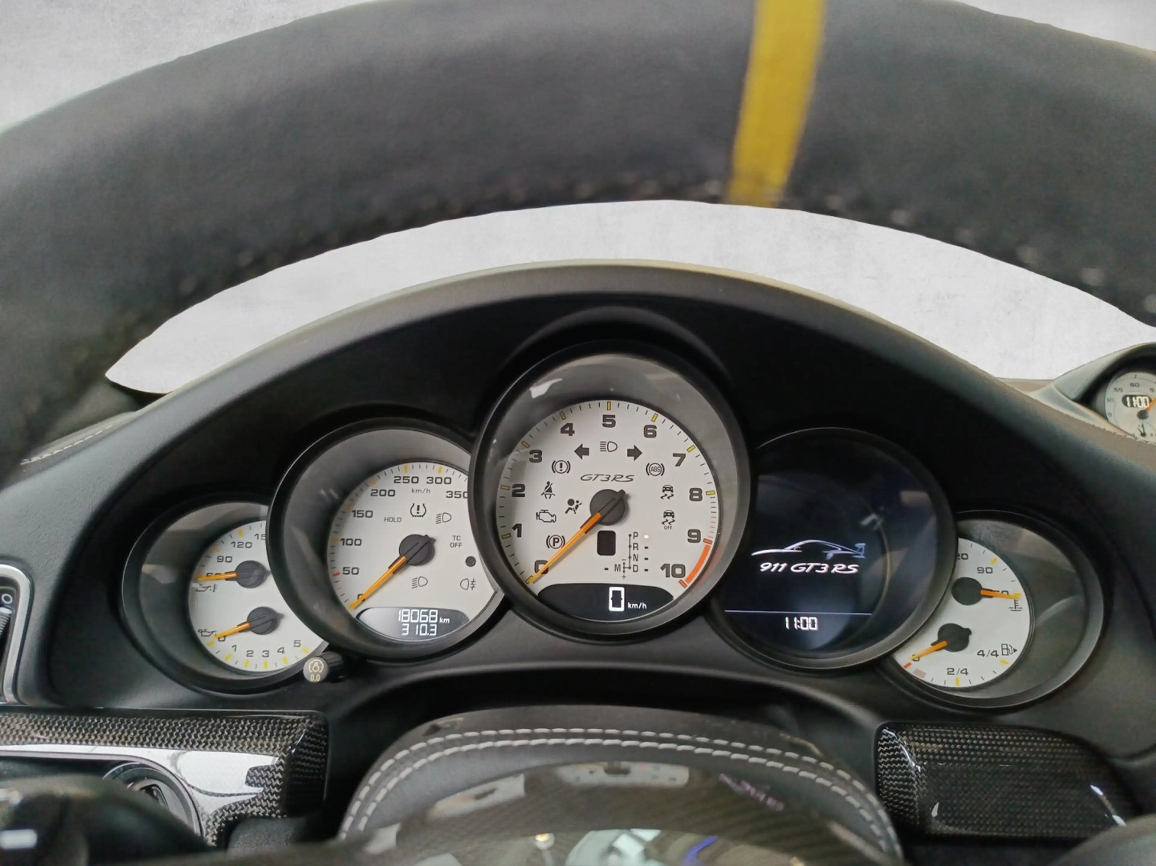 Porsche 911 GT3 RS — photo 13