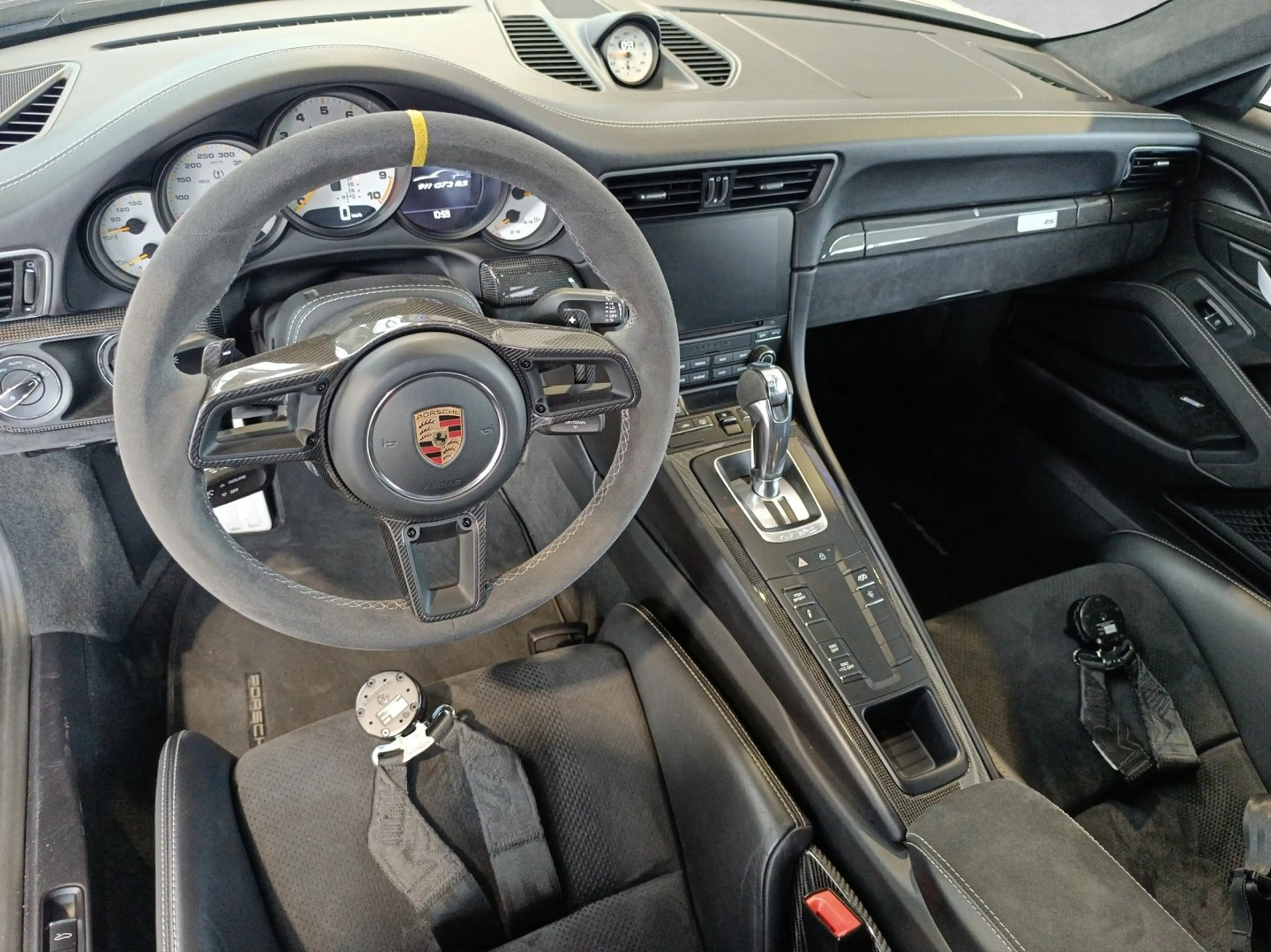 Porsche 911 GT3 RS — photo 11