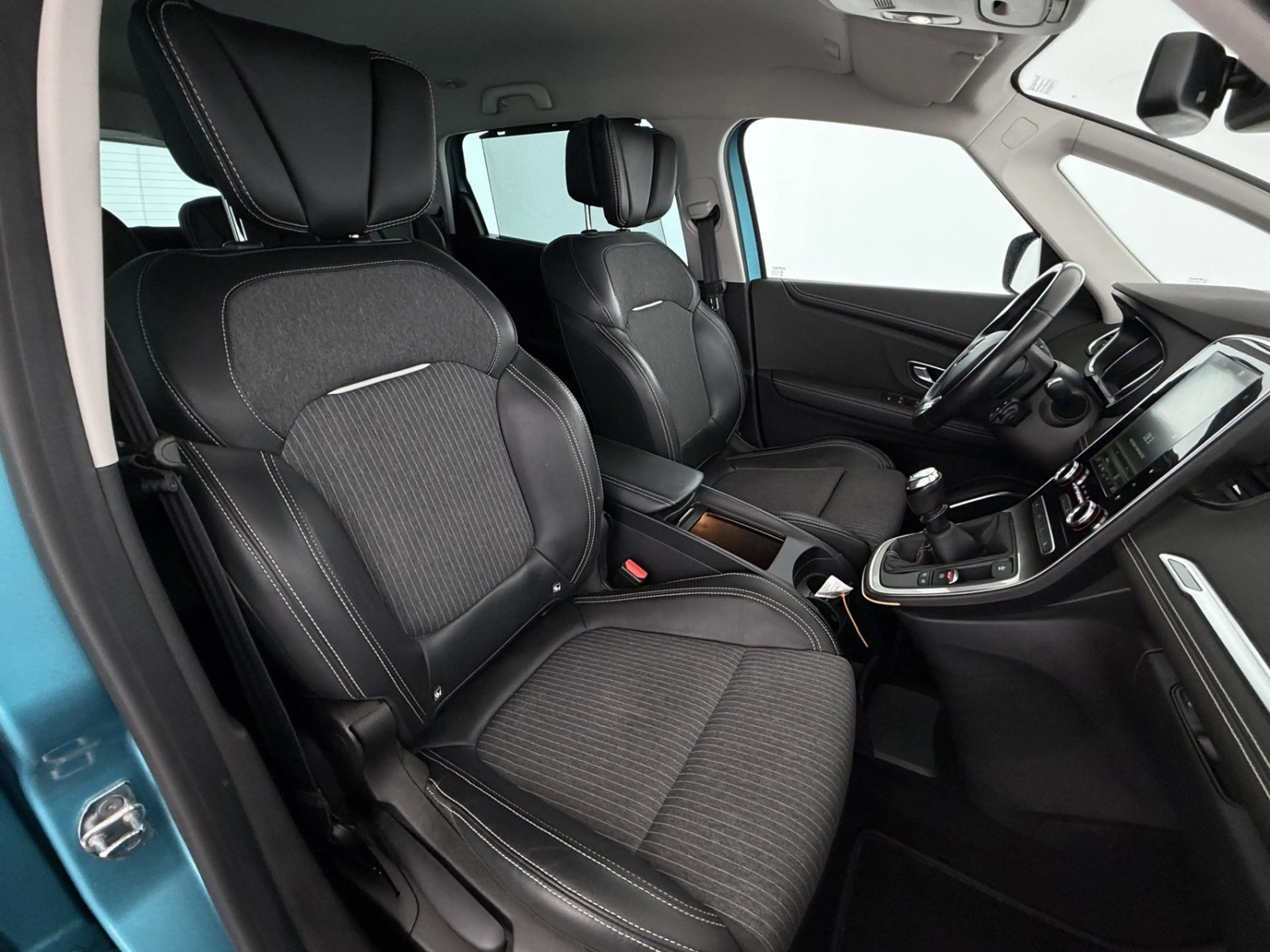 Renault Scenic IV 1.3 TCe Grand Intens LED LEDER NAVI PDC — photo 15