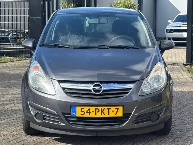 Opel Corsa view 2