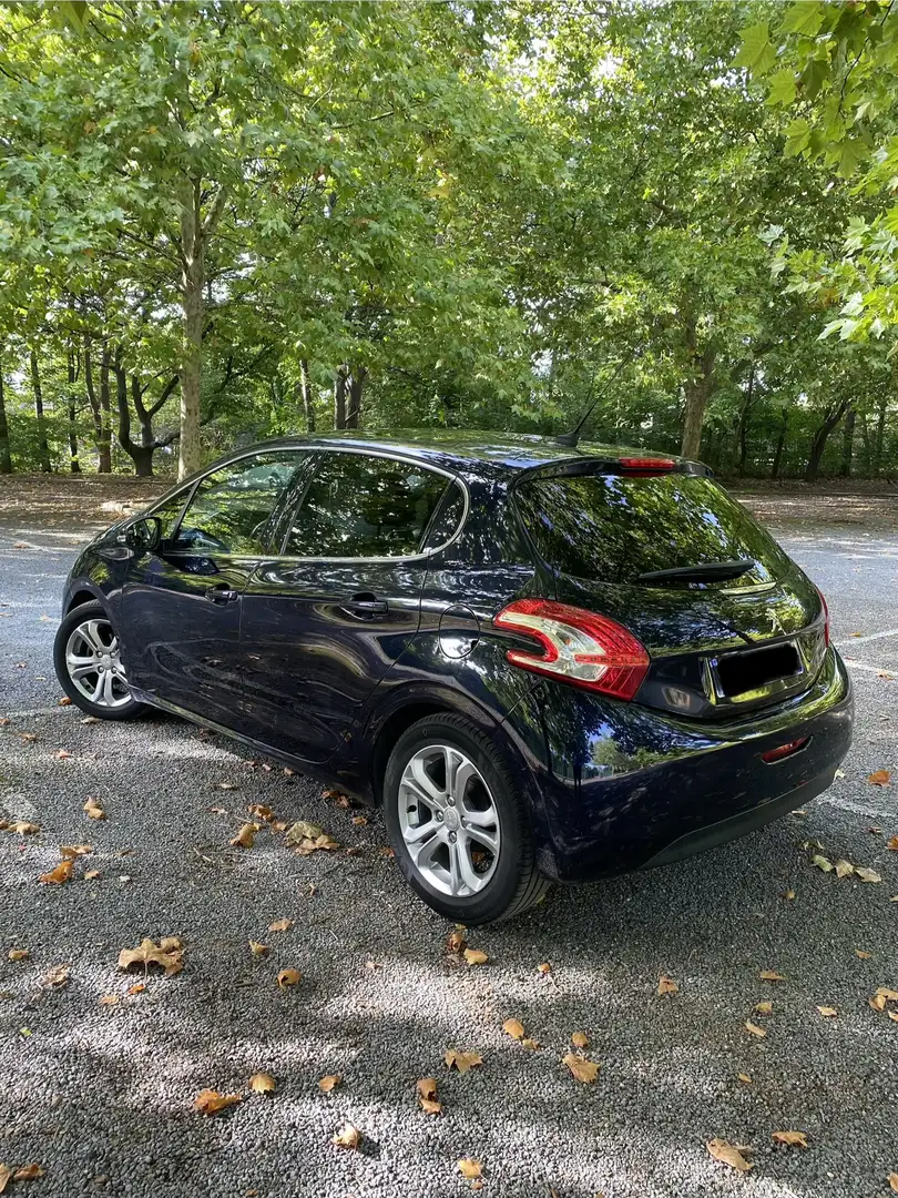 Peugeot 208 PureTech 82 Allure Bleu - 2