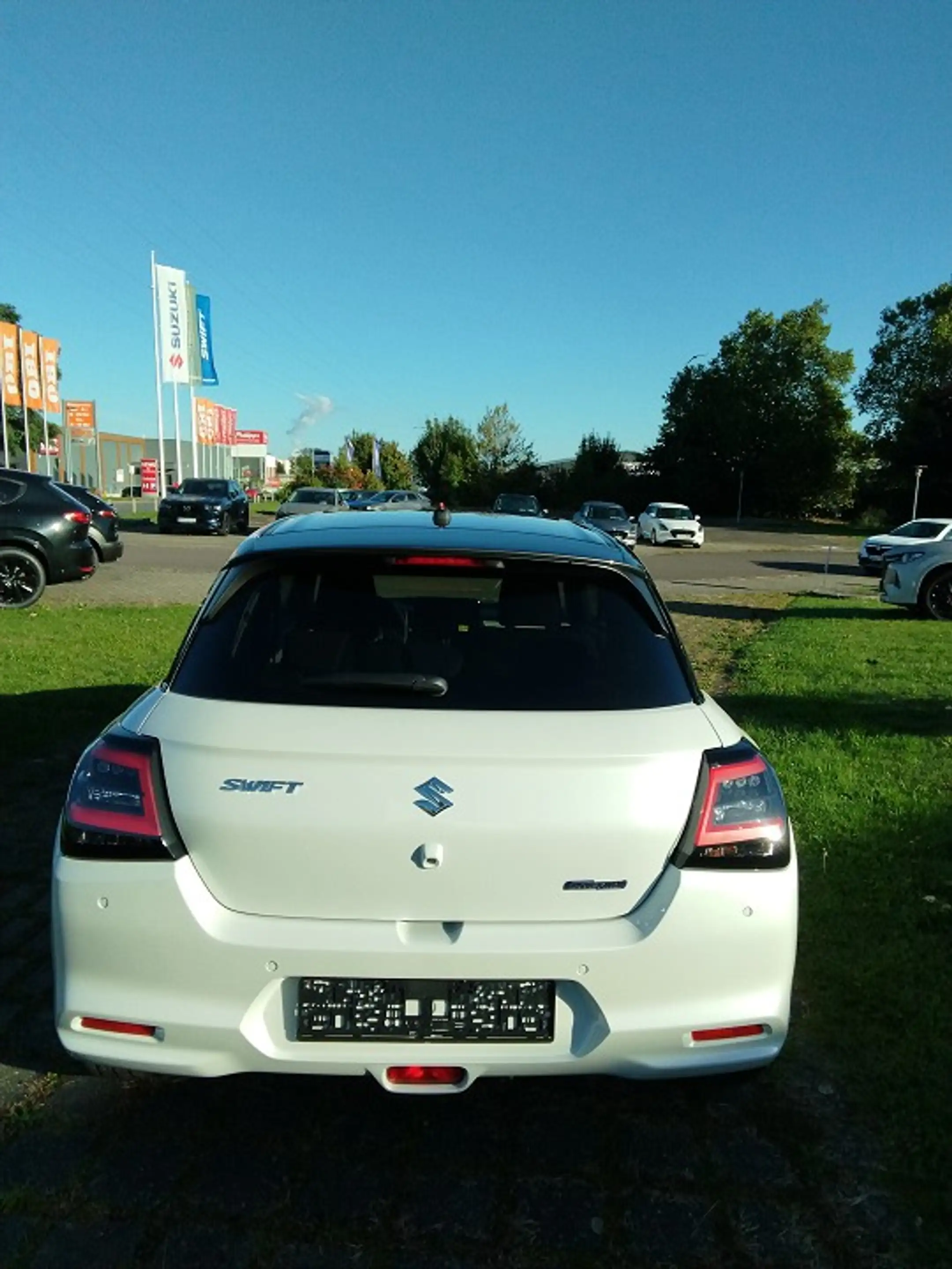 Suzuki Swift 1.2 Comfort Hybrid — photo 5