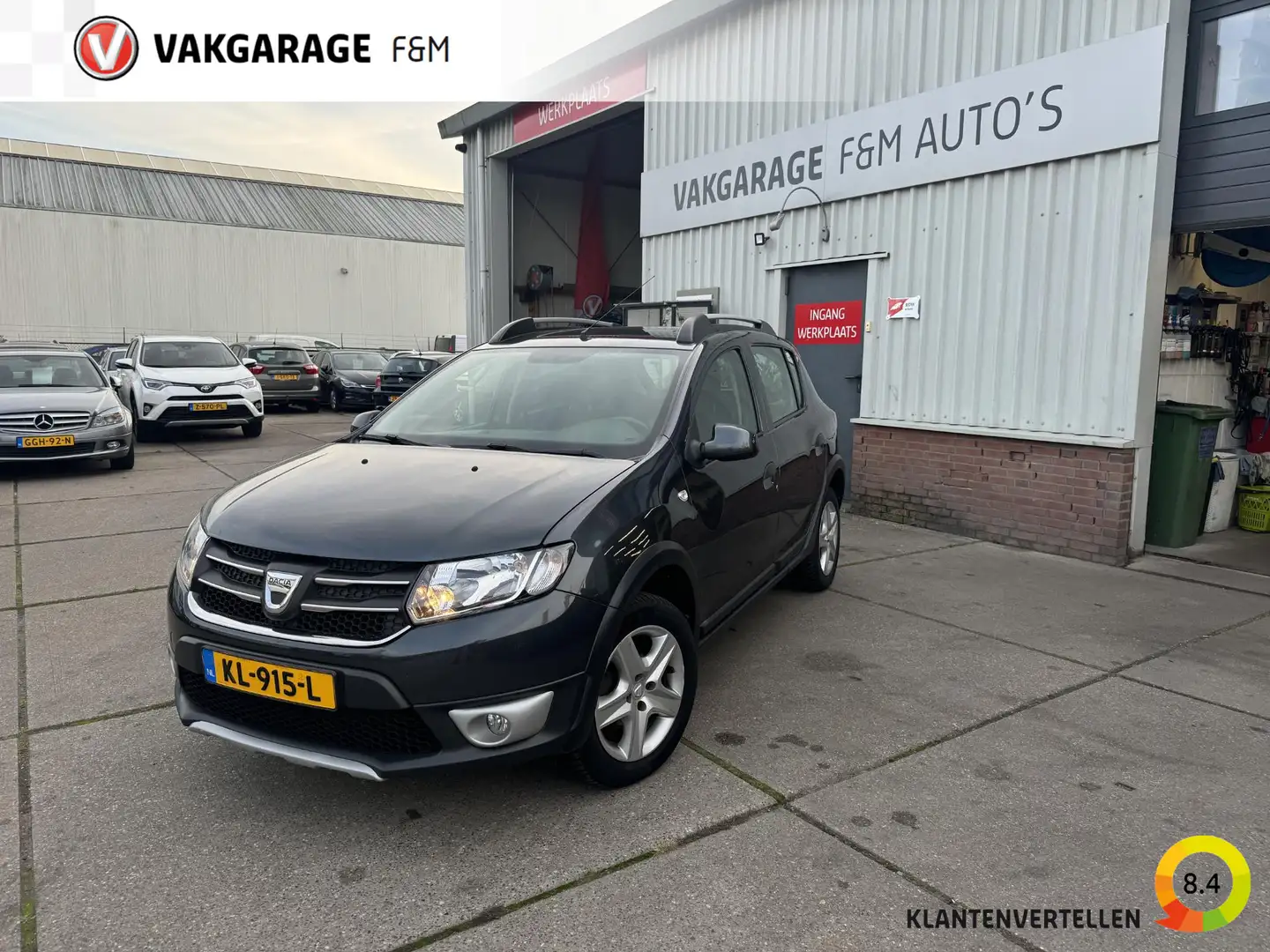 Dacia Sandero 0.9 TCe Bi-Fuel Stepway Lauréate Grijs - 1