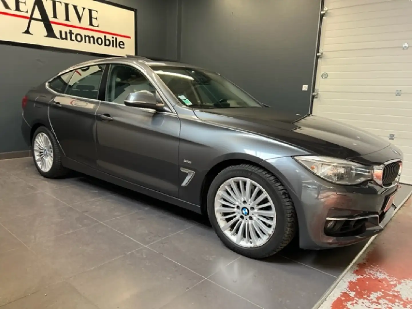 BMW 335 335d xDrive 313 CV Luxury A - 2