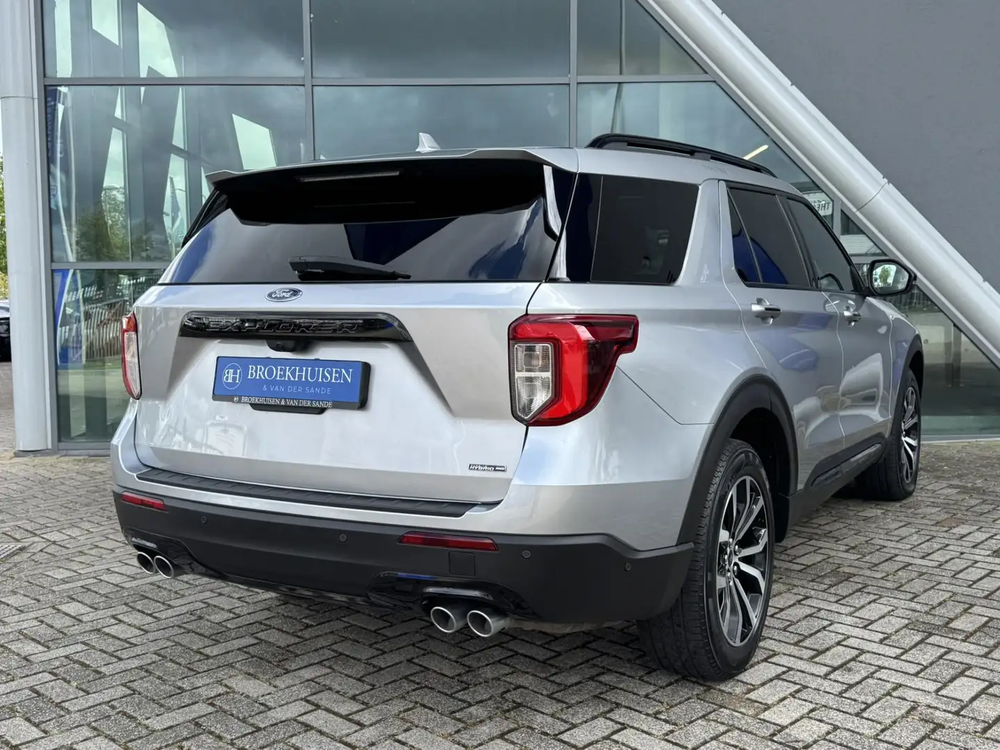 Ford Explorer 3.0 V6 EcoBoost PHEV ST-Line 457pk Panoramadak / 3 Plateado - 2