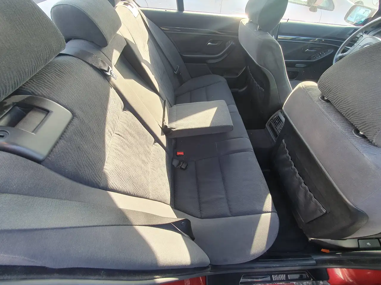 BMW 523i, foto 5