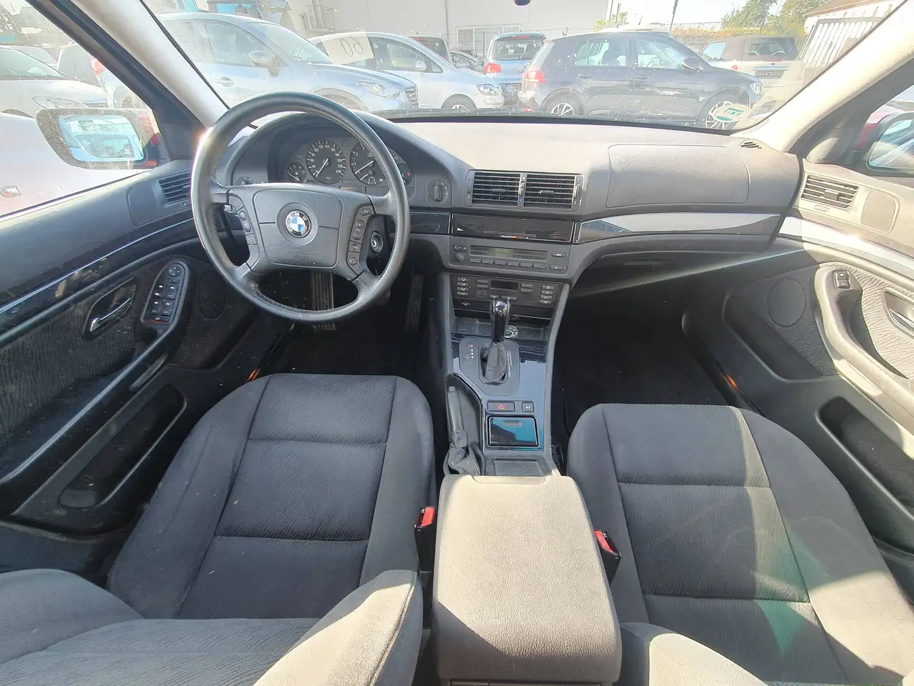 BMW 523i, foto 6