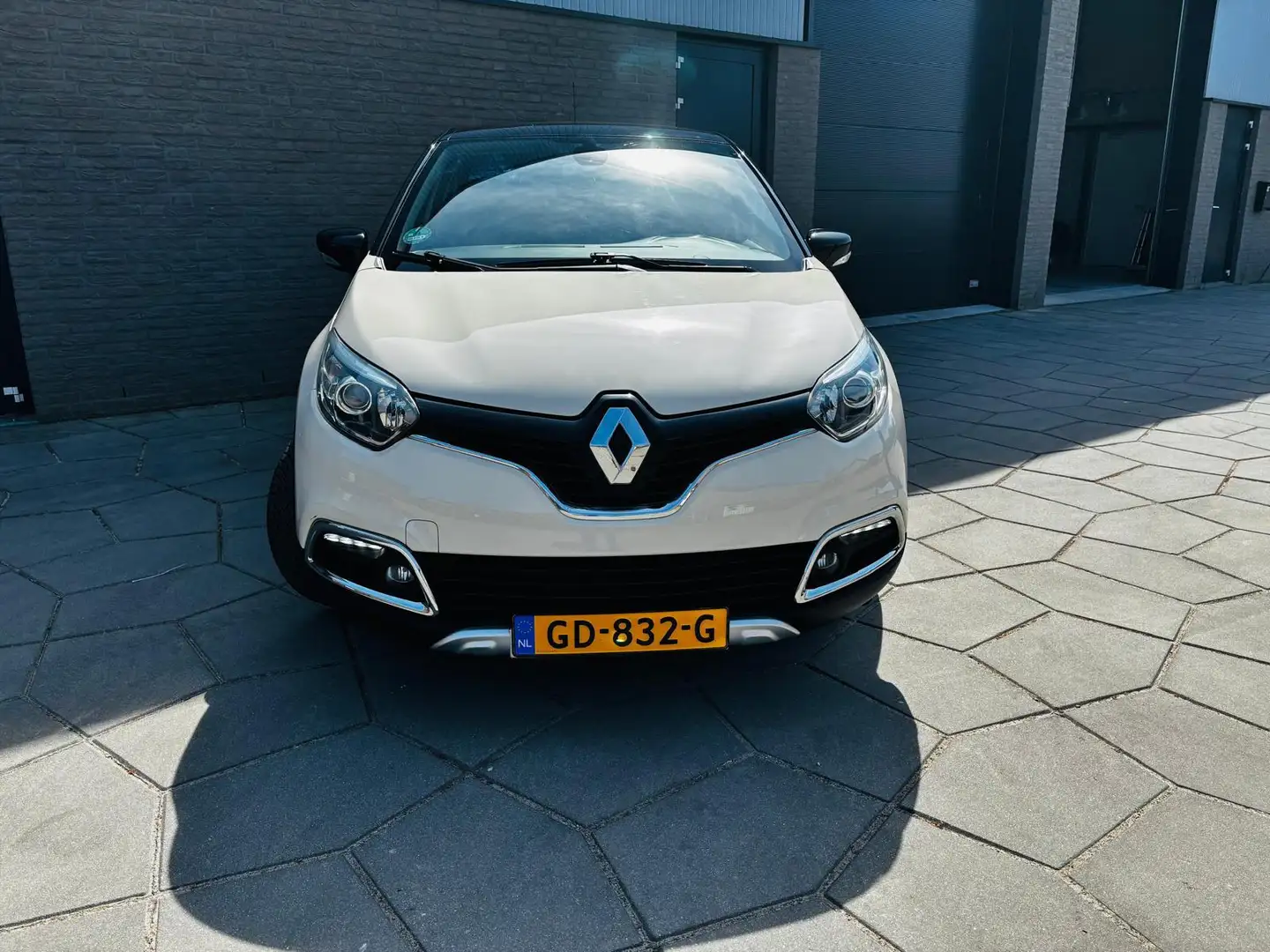 Renault Captur 0.9 TCe Helly Hansen|Two-Tone |Half-Leder|All-Seas Wit - 2