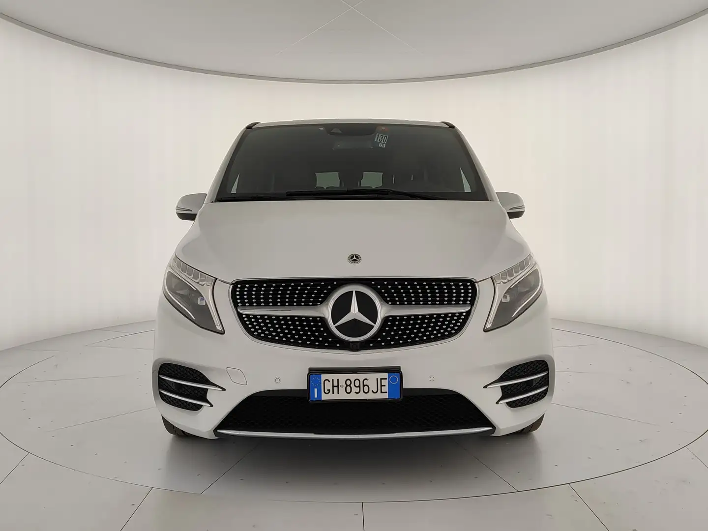 Mercedes-Benz V W447 2019 Compact 300 d Premium auto Bianco - 2