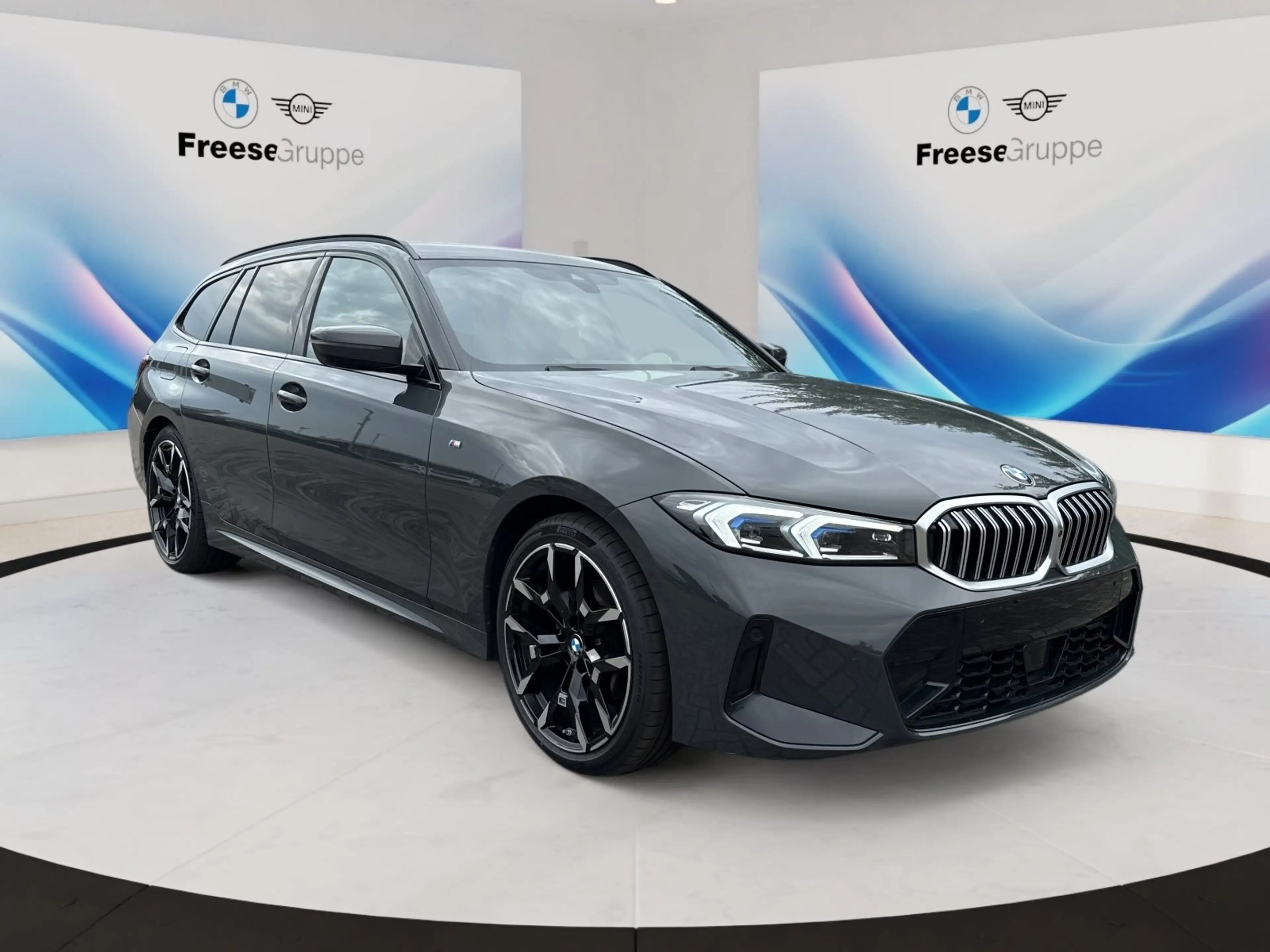 BMW 320 i Touring 360° HEAD-UP RFK HIFI LORDOSE LED — photo 8