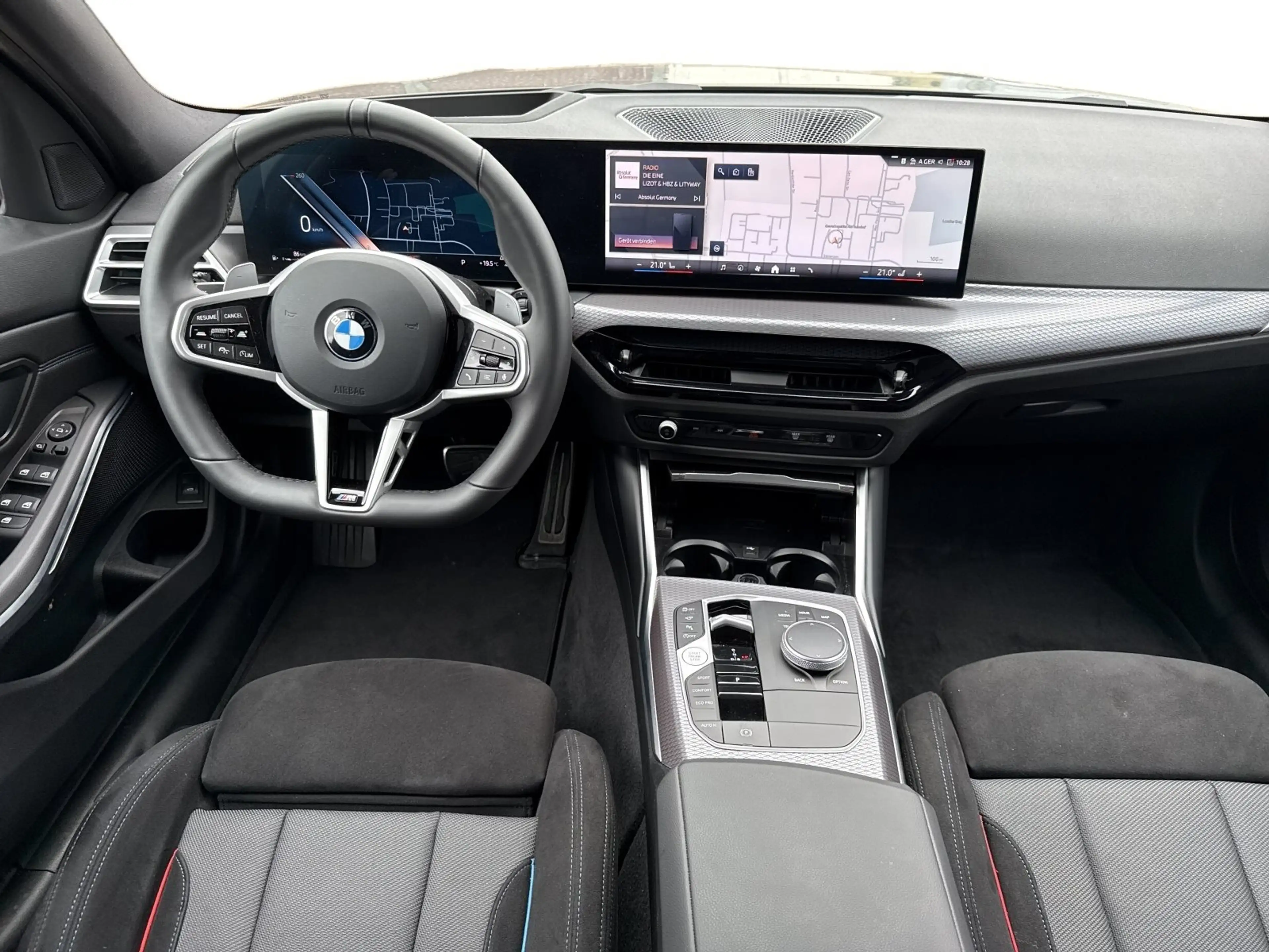 BMW 320 i Touring 360° HEAD-UP RFK HIFI LORDOSE LED — photo 11