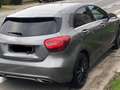 Mercedes-Benz A 160 A 160 d AMG Line Grijs - thumbnail 3