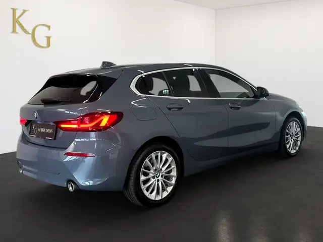 BMW 1 Series view 7