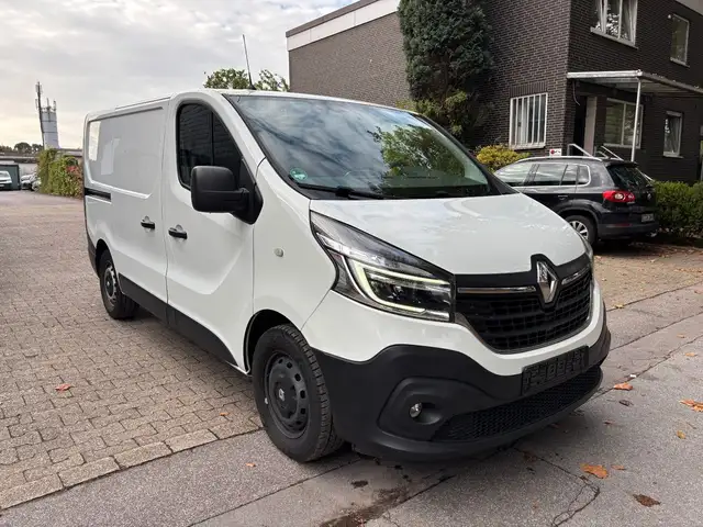 Renault Trafic Kasten L1H1 3,0t Komfort Navi/SH/REGALSYS