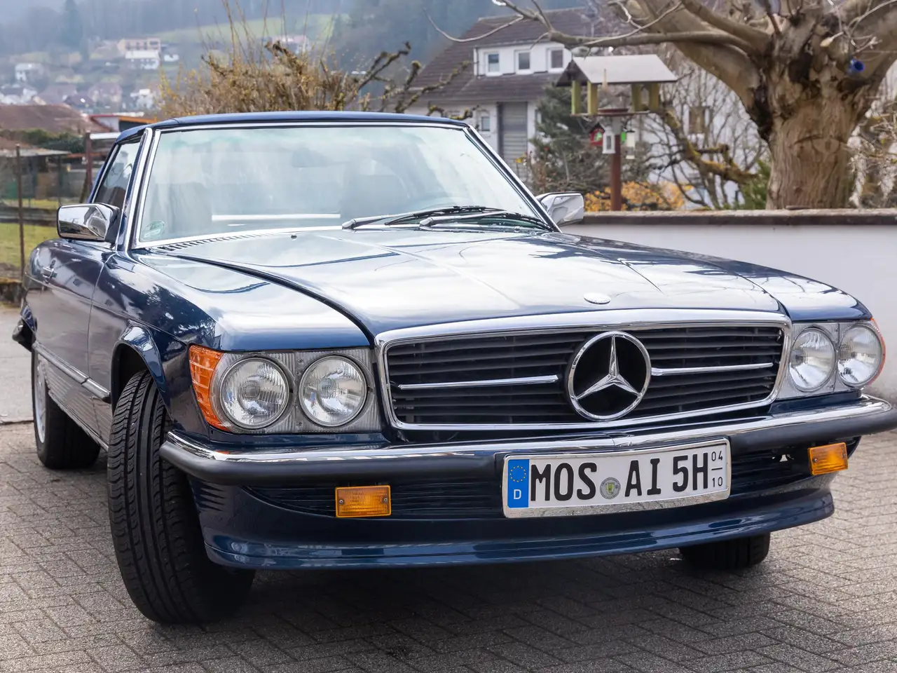 Mercedes-Benz SL 560