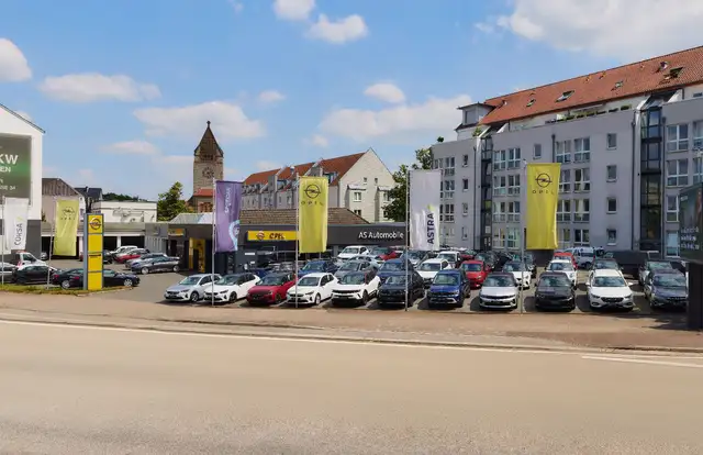 Opel Grandland view 3