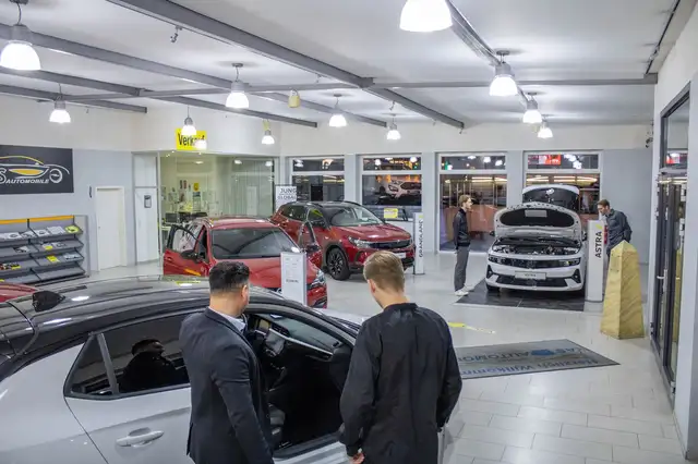 Opel Grandland view 4