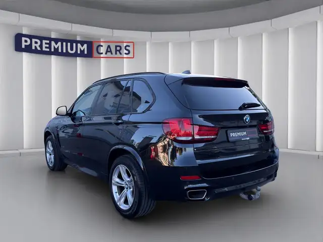BMW X5 view 3