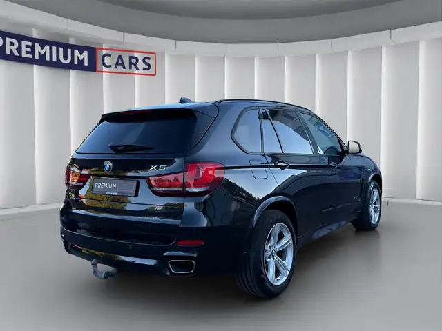 BMW X5 view 5
