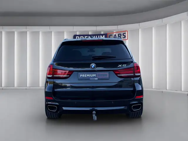 BMW X5 view 4