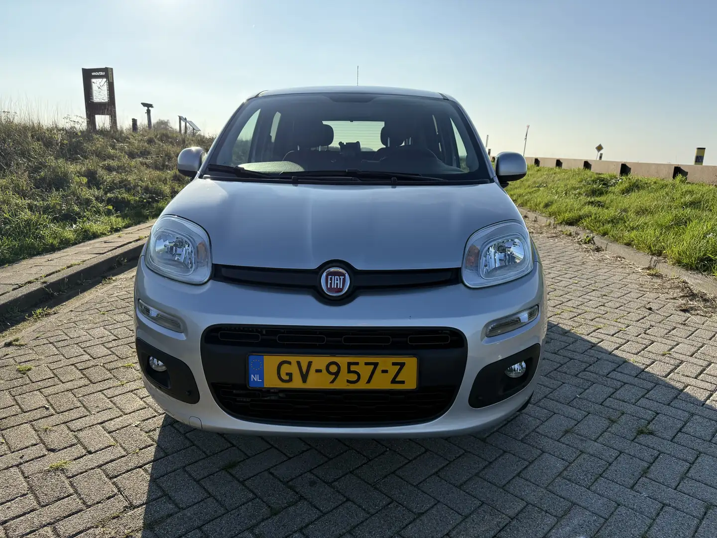 Fiat Panda Panda 0.9 TwinAir Lounge cool Automaat Zilver - 1