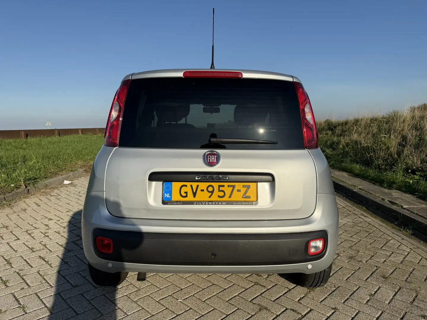 Fiat Panda Panda 0.9 TwinAir Lounge cool Automaat Zilver - 2
