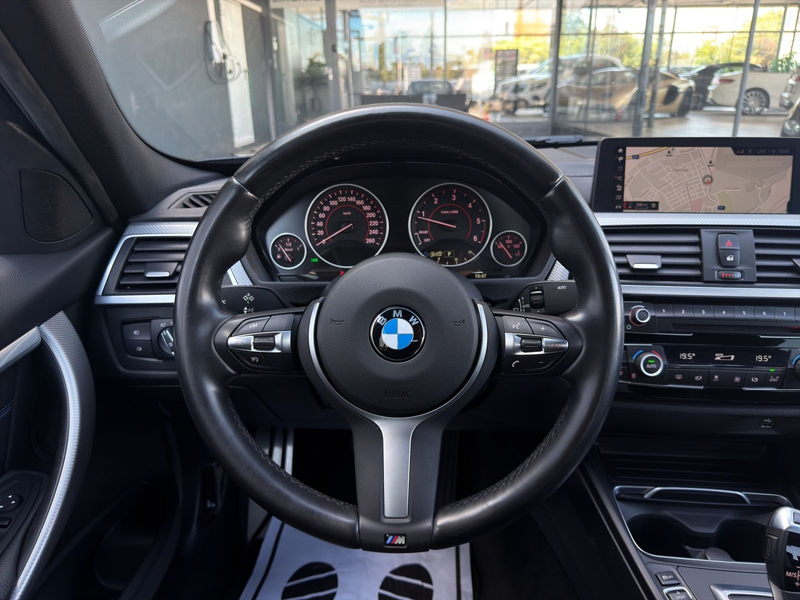 BMW 320 d xDrive M-Sport Aut. — photo 11