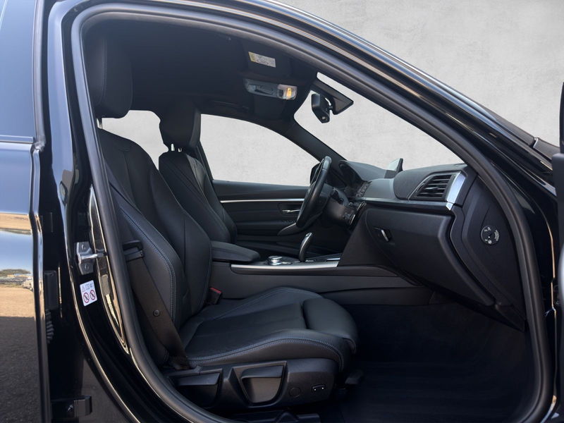 BMW 320 d xDrive M-Sport Aut. — photo 10