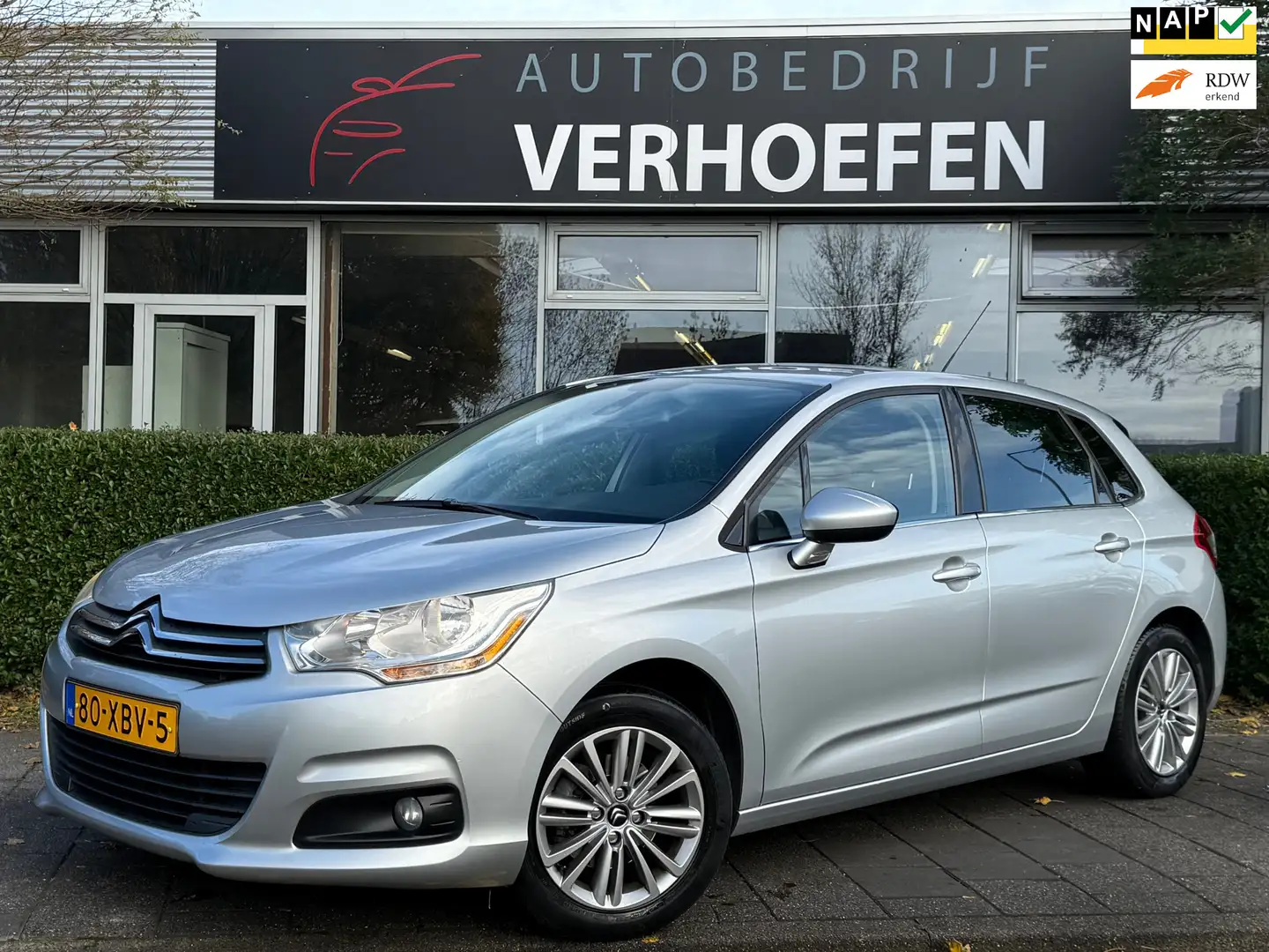 Citroen C4 1.6 VTi Collection - CRUISE / CLIMATE CONTR - VOLL Grijs - 1