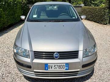 Stilo 2001 5p 1.6 16v Active