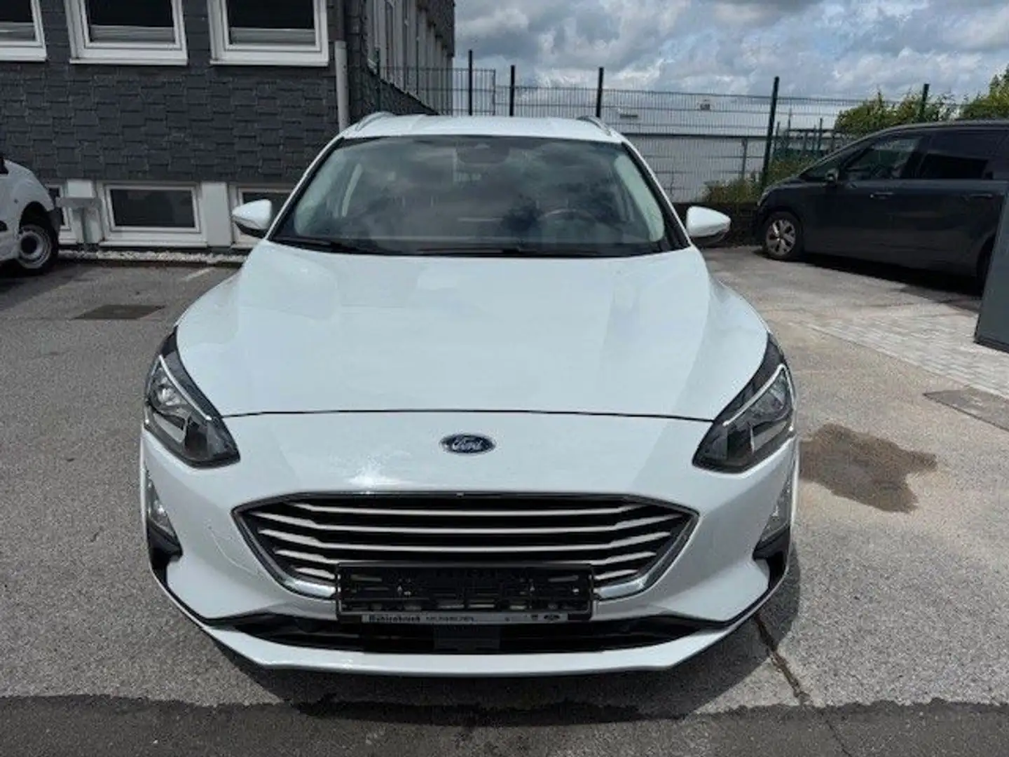 Ford Focus Turnier Cool & Connect Weiß - 2