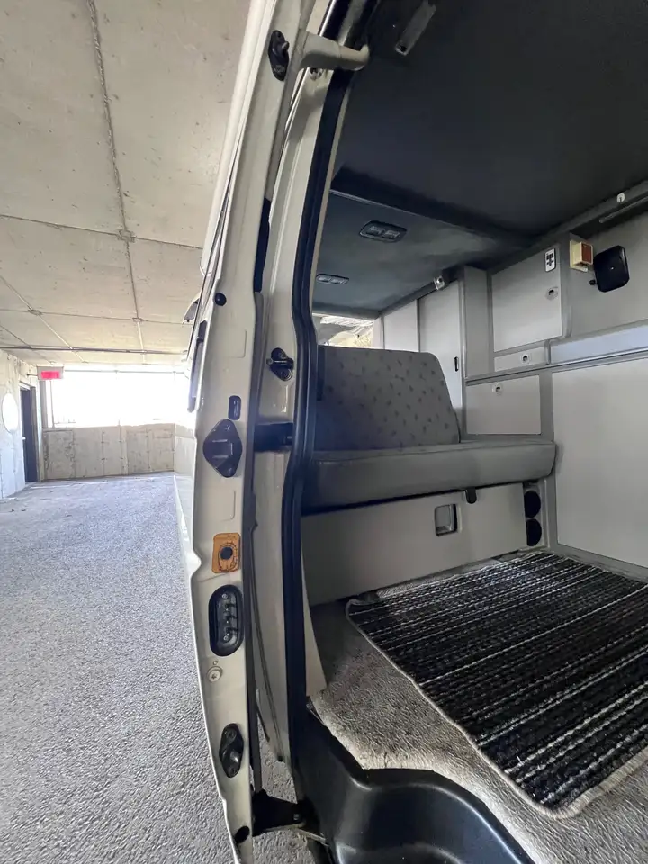 Volkswagen Eurovan снимка Volkswagen Eurovan