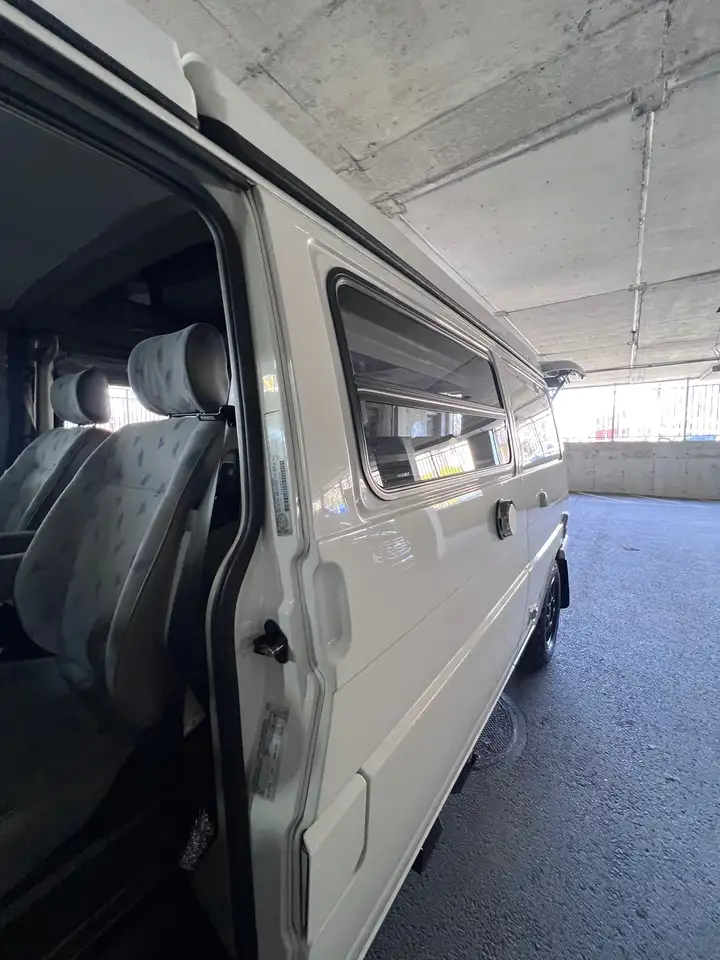 Volkswagen Eurovan снимка Volkswagen Eurovan