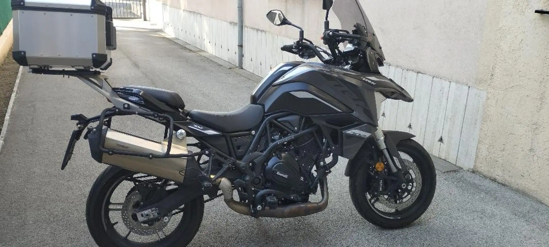 Benelli TRK 702 Stradale Fekete - 1