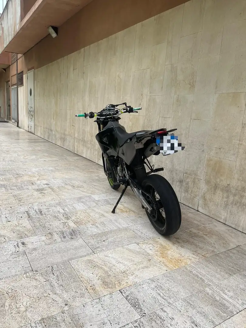 Husqvarna SM 125 Nero - 2