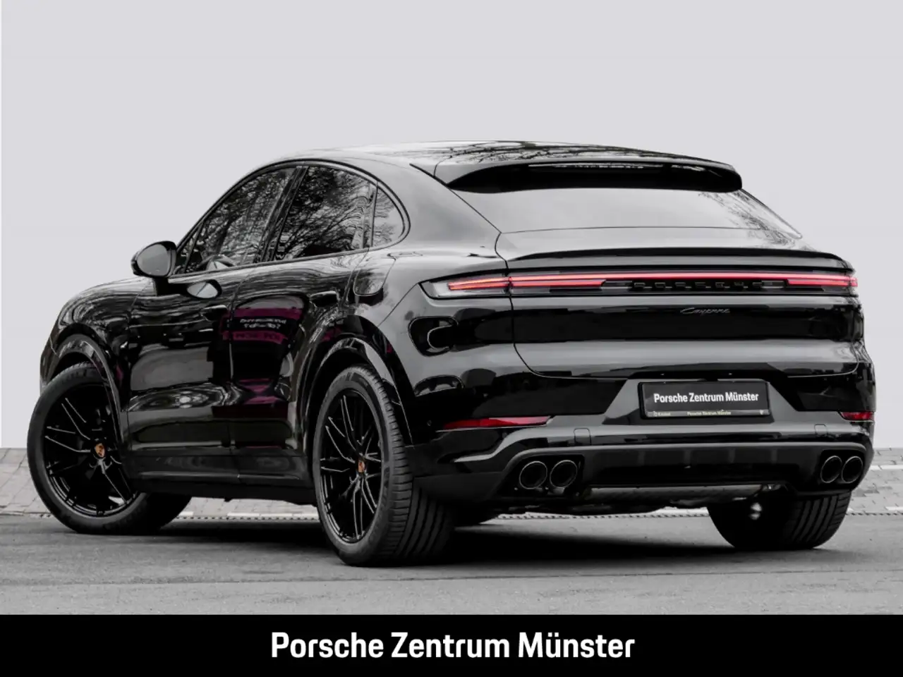 Porsche Cayenne E-Hybrid Coupe Black Edition InnoDrive 3