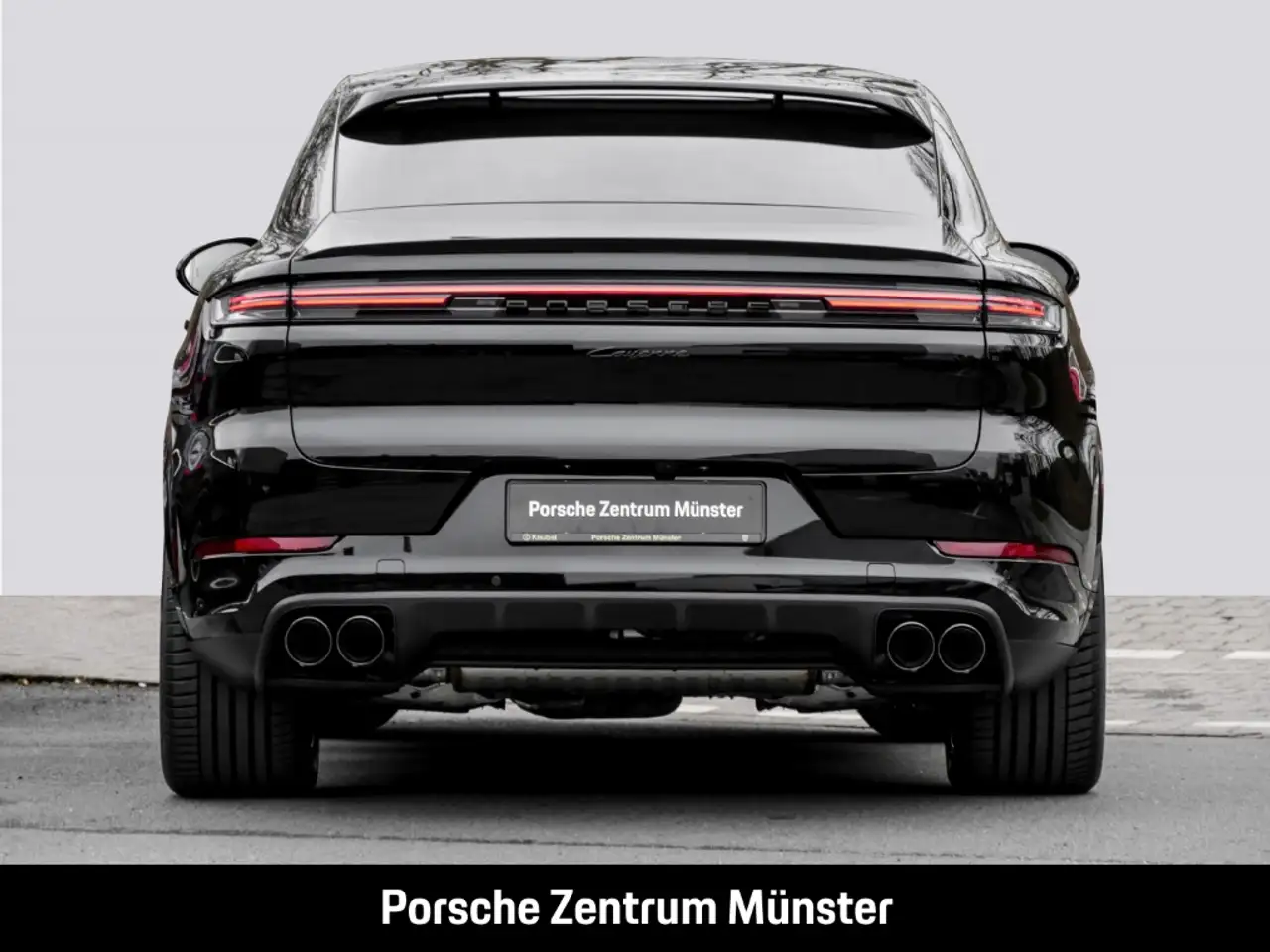 Porsche Cayenne E-Hybrid Coupe Black Edition InnoDrive 5