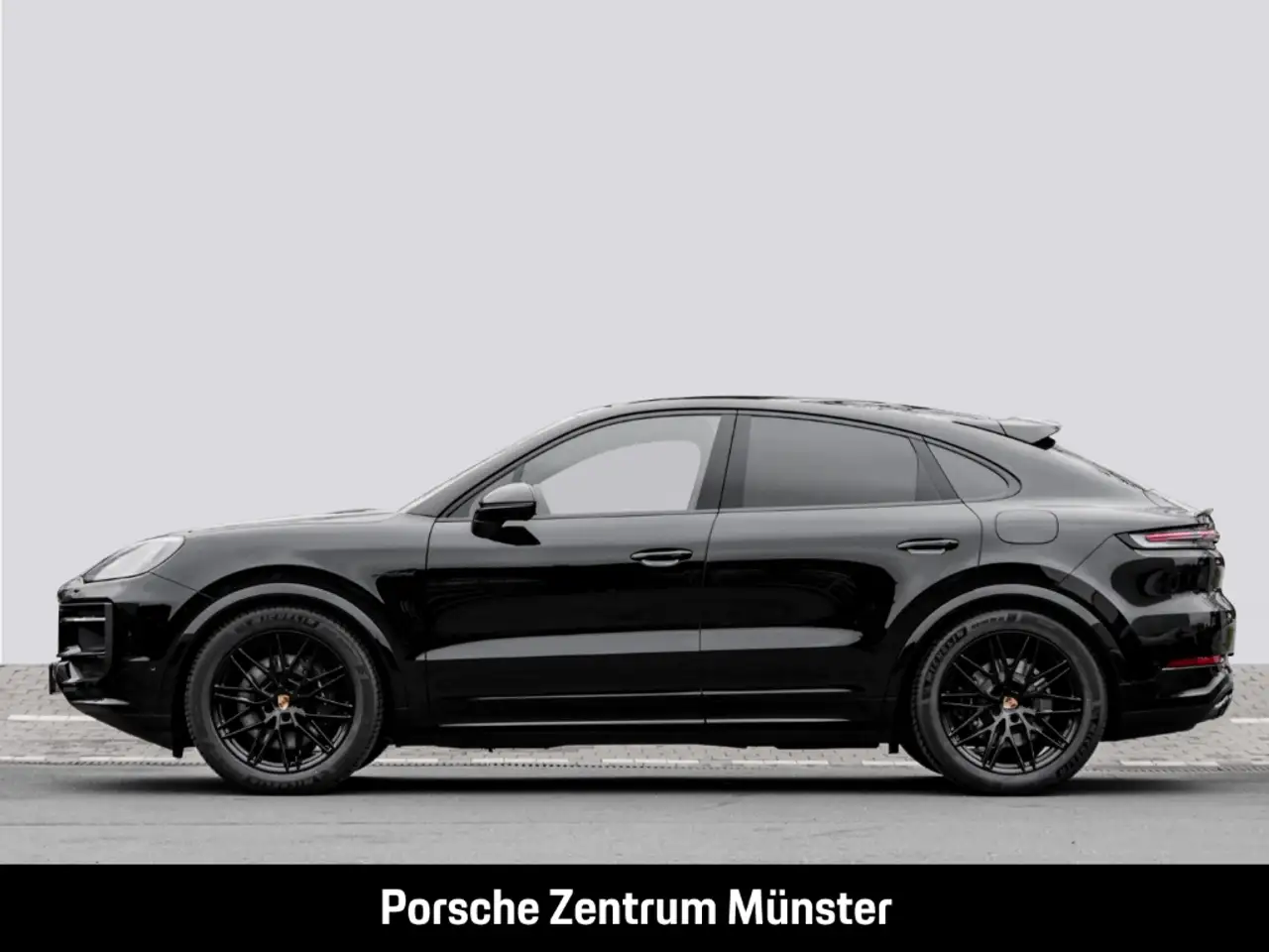 Porsche Cayenne E-Hybrid Coupe Black Edition InnoDrive 2