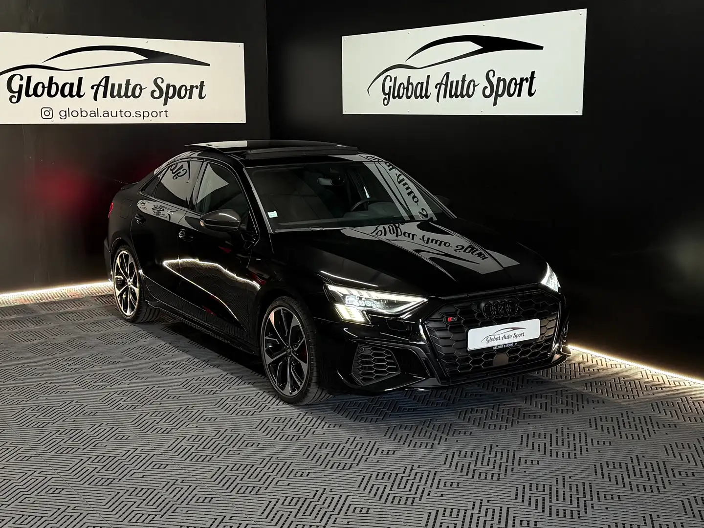 Audi S3 AUDI S3 8Y BERLINE 2.0 TFSI 310CH – PAS DE MALUS Schwarz - 1