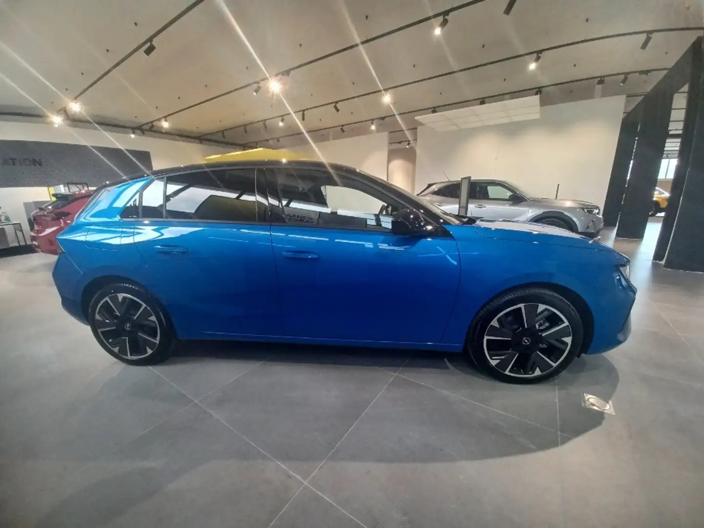 Opel Astra Electric GS Blu/Azzurro - 1