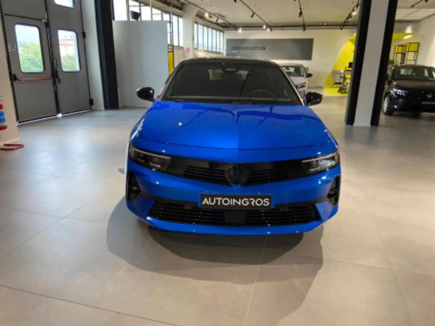 Opel Astra Full Electric GS Bleu - 2