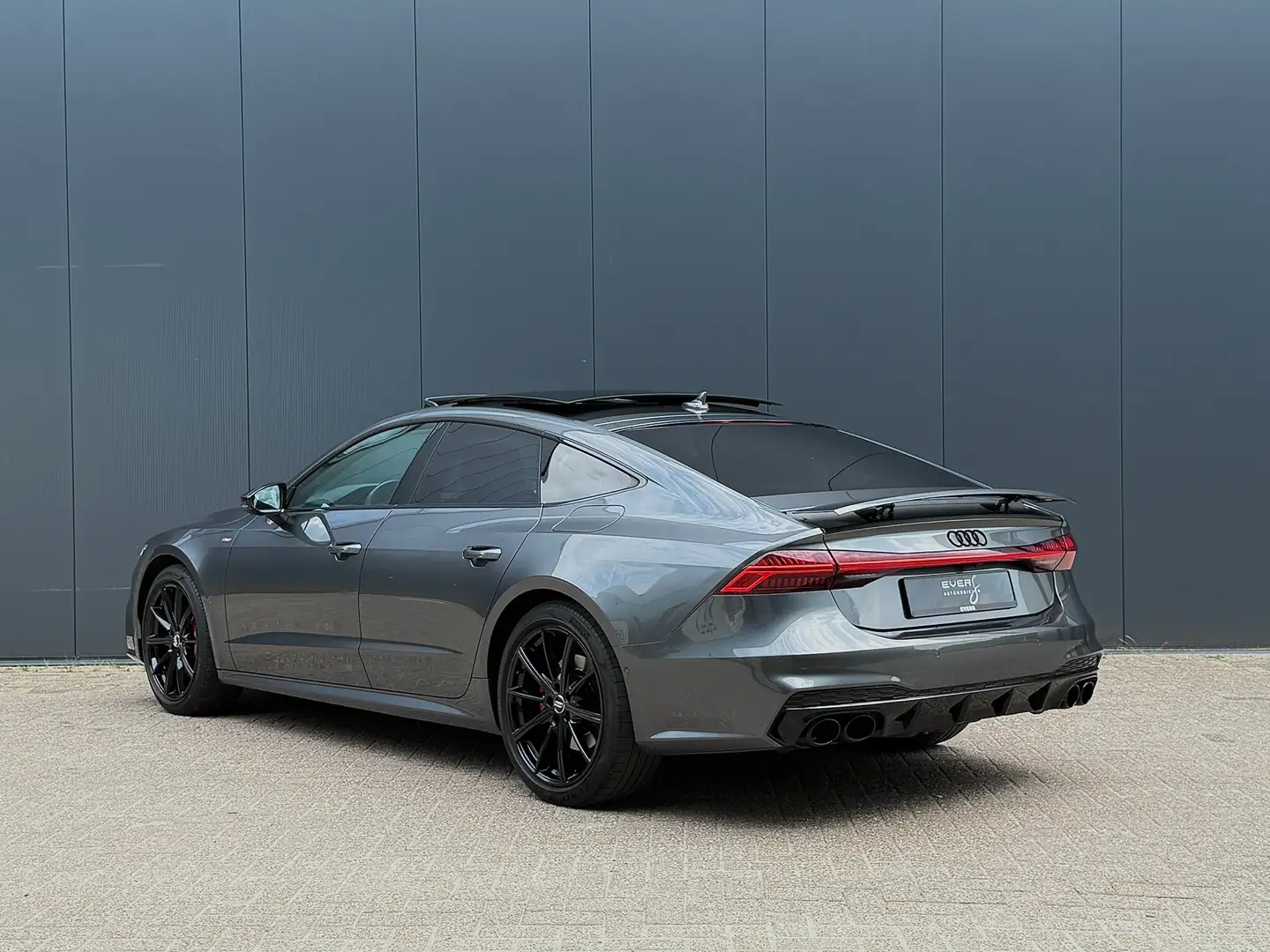 Audi A7 Sportback 55 TFSI e Quattro 367PK, Competition, S7 Gris - 2