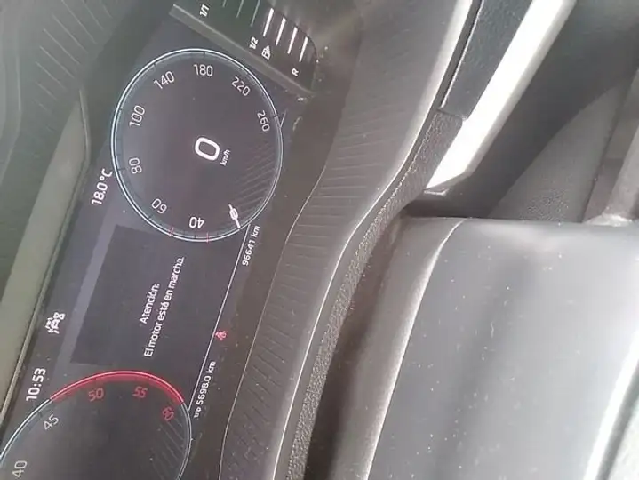 Škoda Karoq 2022, foto 8