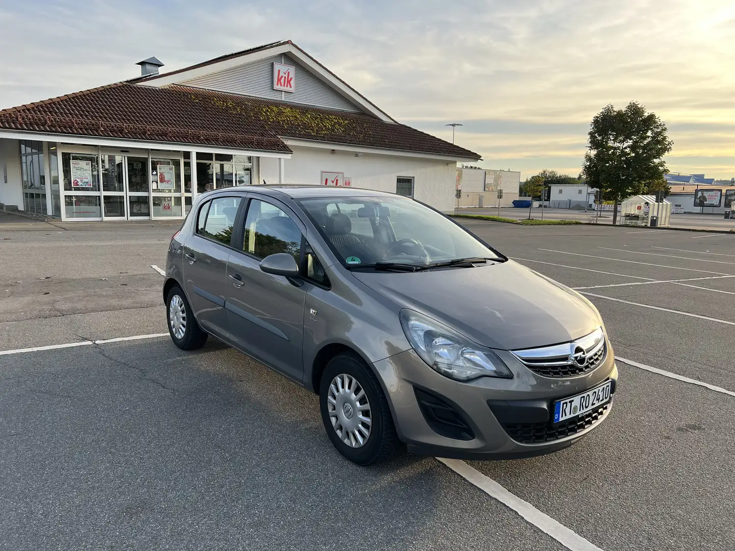Opel Corsa Active Beige - 2