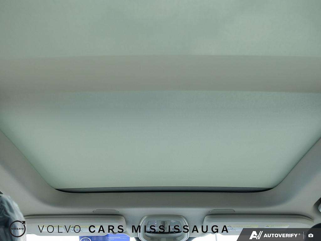 2026 Volvo XC90 T8 AWD Plus Bright Theme 7-Seater thumb 27