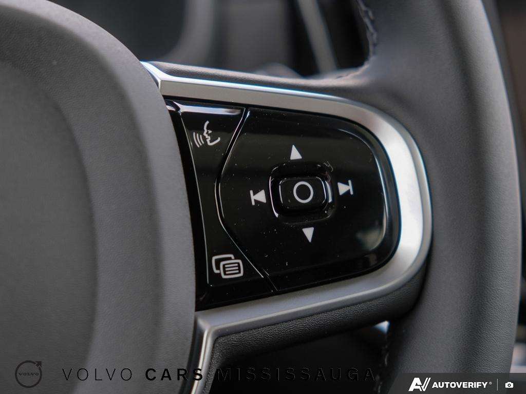 2026 Volvo XC90 T8 AWD Plus Bright Theme 7-Seater thumb 19