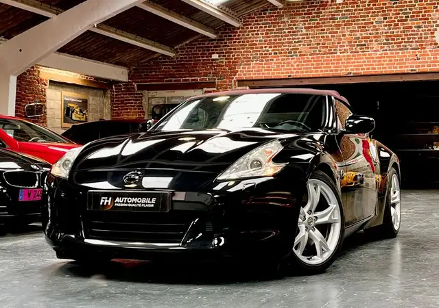 Nissan 370Z Roadster 3.7L V6 328 ch BVM Audio Bose, Bluetooth, Sièges chauffants & ventilés Carnet et historique État remarquable