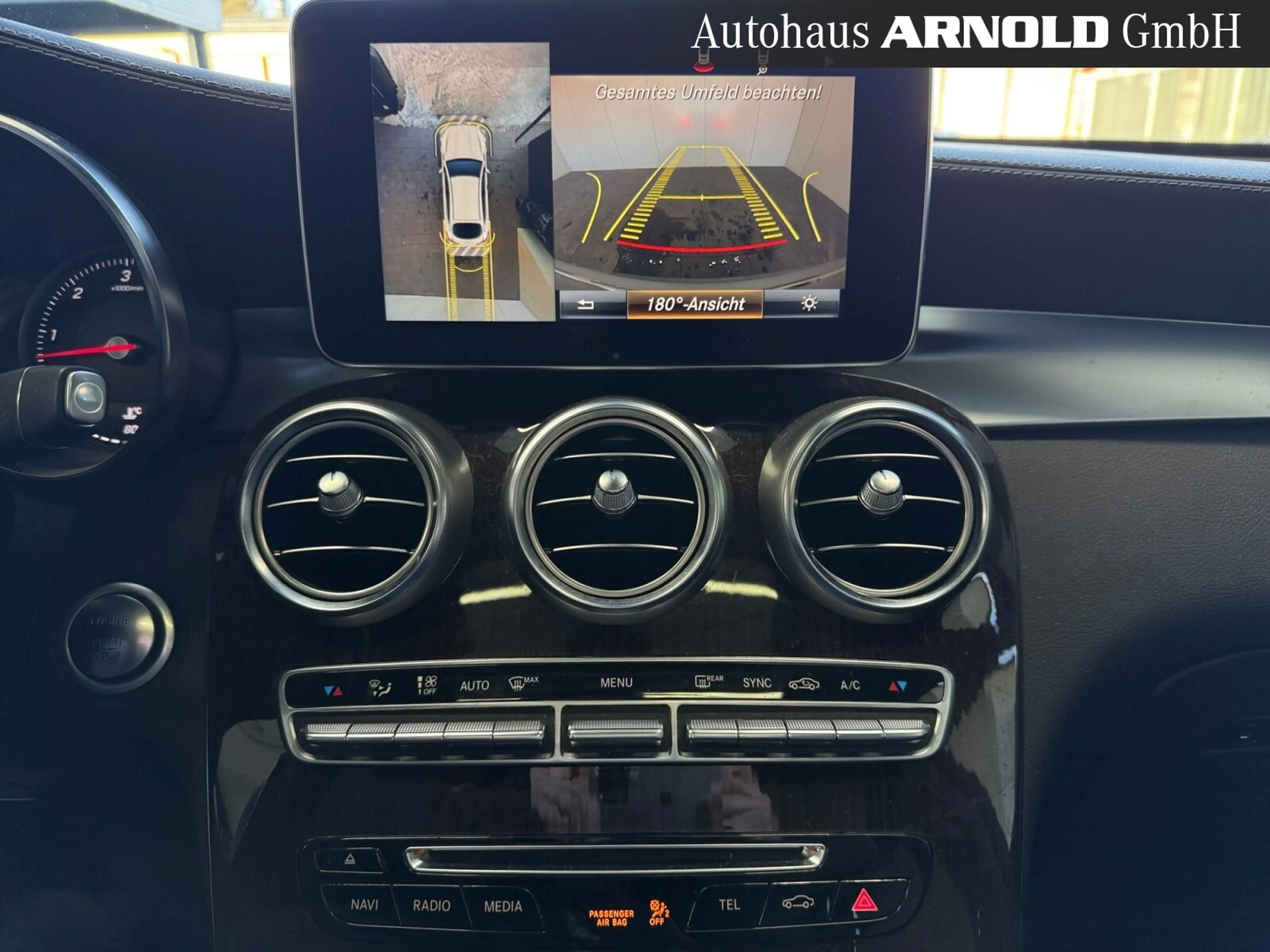 Mercedes-Benz GLC 350 GLC 350 d 4M Coupé DISTRONIC AHK Schiebedach LED — photo 11