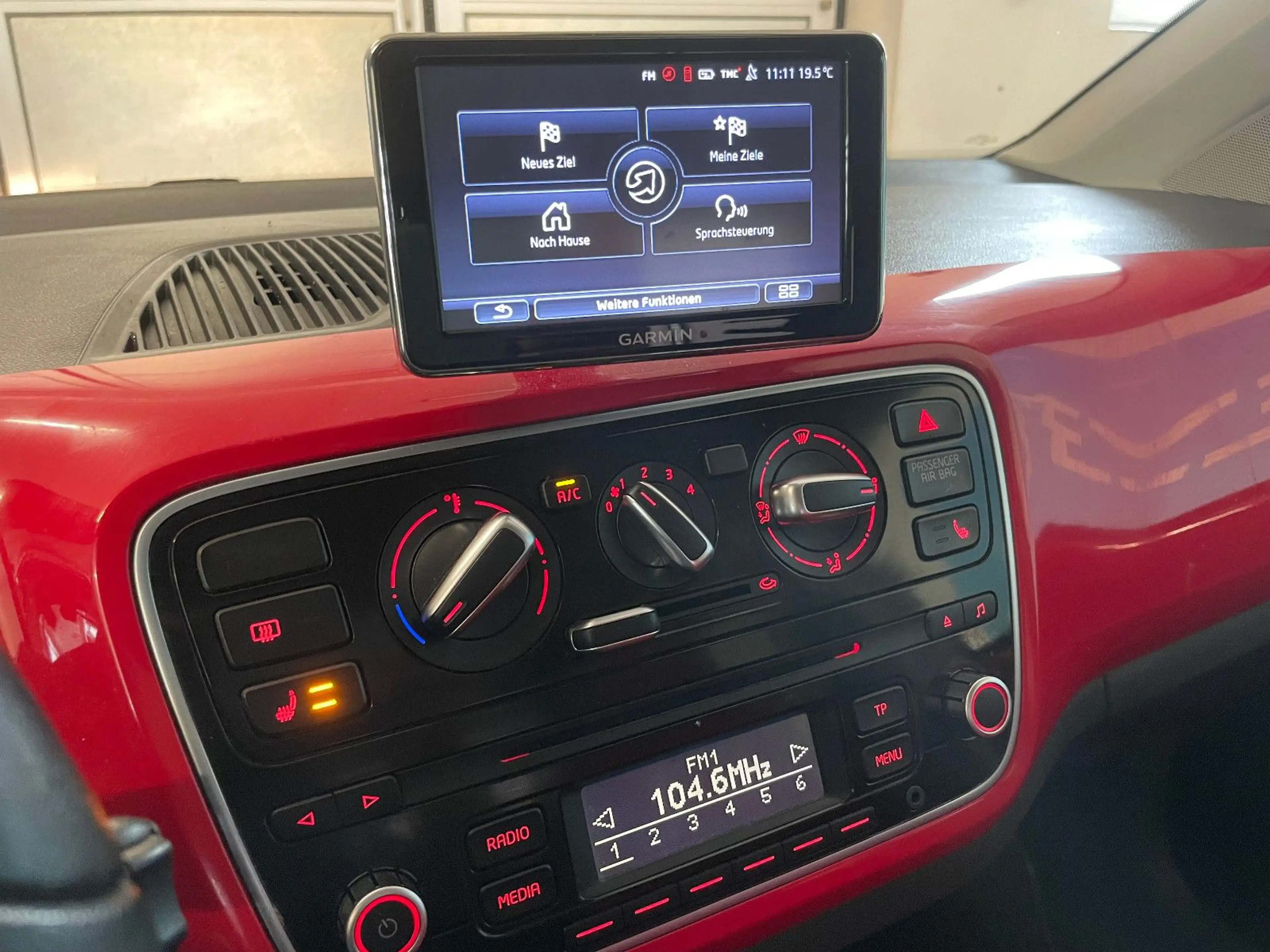 Volkswagen up! — photo 12